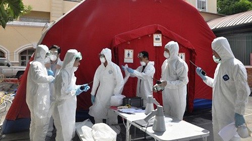 Preventing Ebola: not an easy task - ảnh 1